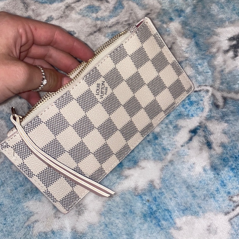 Louis Vuitton change bag
